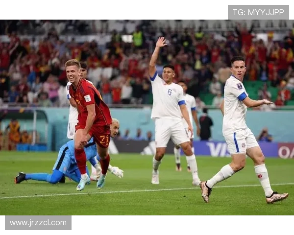 里昂与摩纳哥激战正酣 双方争夺法甲前三宝贵积分 里昂与摩纳哥激战正酣 双方争夺法甲前三宝贵积分