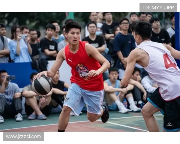 乒乓球运动的魅力与发展历程:从街头到奥运的精彩之旅 乒乓球运动的魅力与发展历程:从街头到奥运的精彩之旅