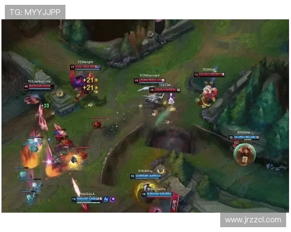 TES对阵RNG激烈对决揭幕战 双方战术博弈引爆赛季首秀精彩瞬间