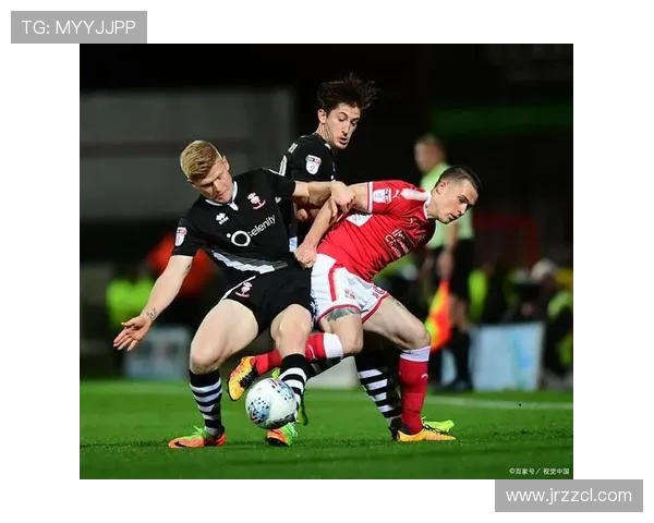 布里斯托与斯蒂文的激烈对决揭示英格兰足球的魅力与竞争力 布里斯托与斯蒂文的激烈对决揭示英格兰足球的魅力与竞争力